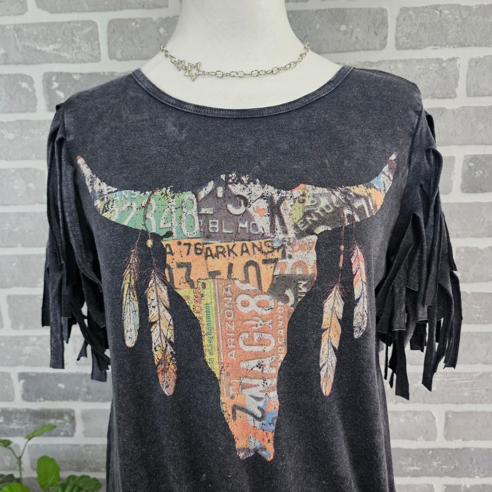 The Party Fringe Sleeve Top Bull License Plate Graphic Sz Small Cowgirl Festival - Picture 3 of 9